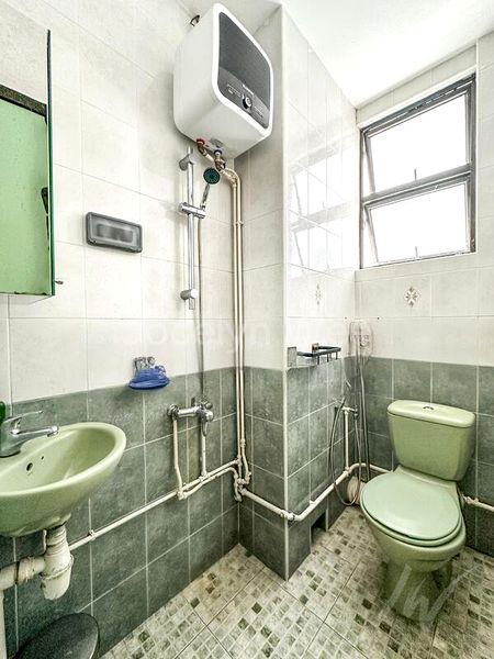 2 Bed Apartment (Condo) for Rent in  Kim Sia Court - Image 6